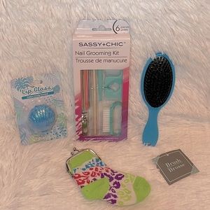 NWT Girl’s Blue Beauty Set